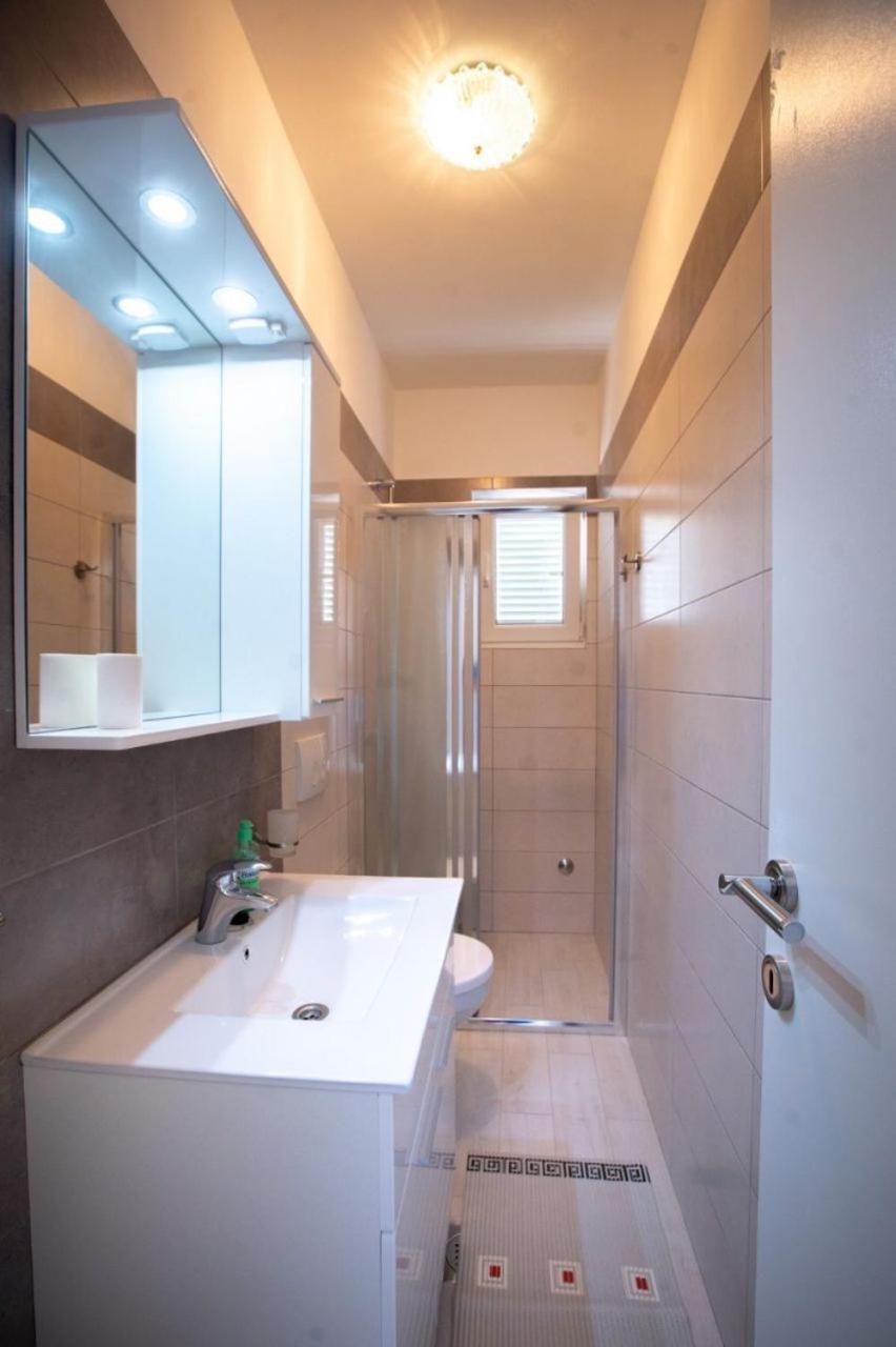 Apartments Marija Supetarska Draga Kültér fotó