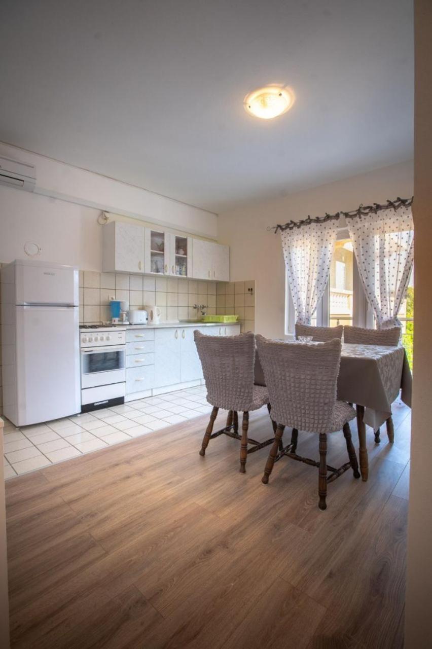 Apartments Marija Supetarska Draga Kültér fotó